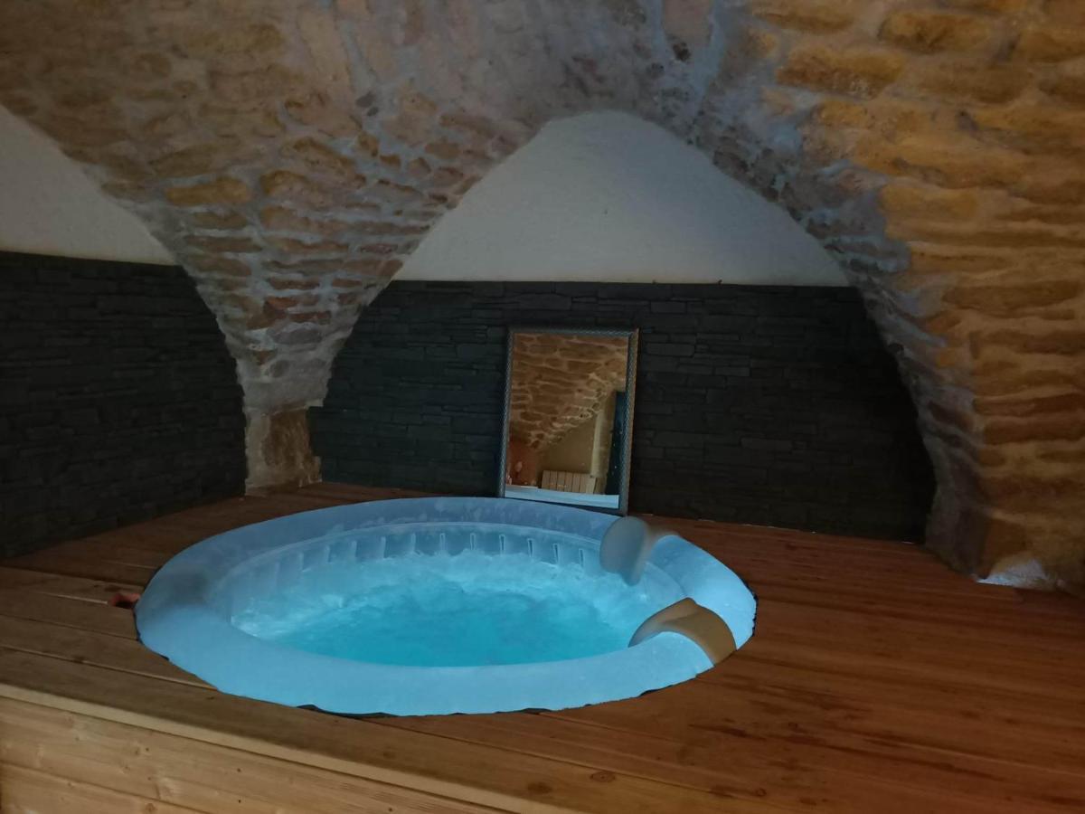 Aigues-Vives  La Cachette B&B 외부 사진