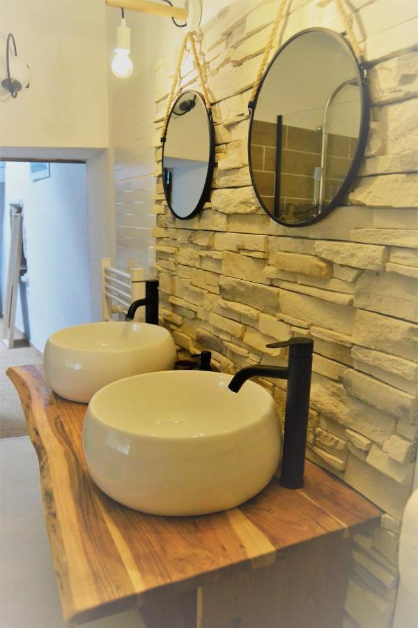 Aigues-Vives  La Cachette B&B 외부 사진