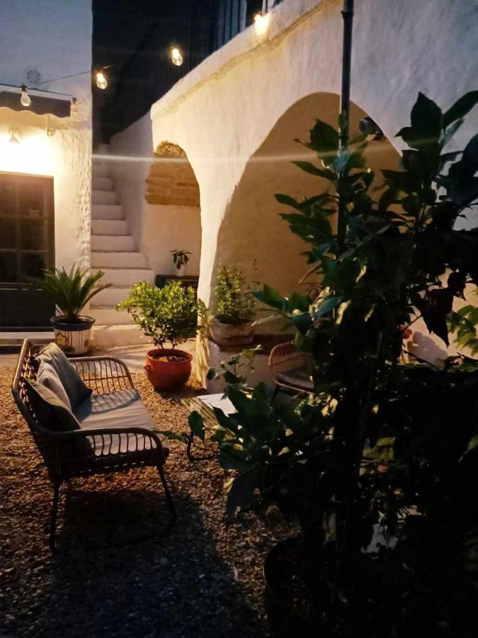 Aigues-Vives  La Cachette B&B 외부 사진