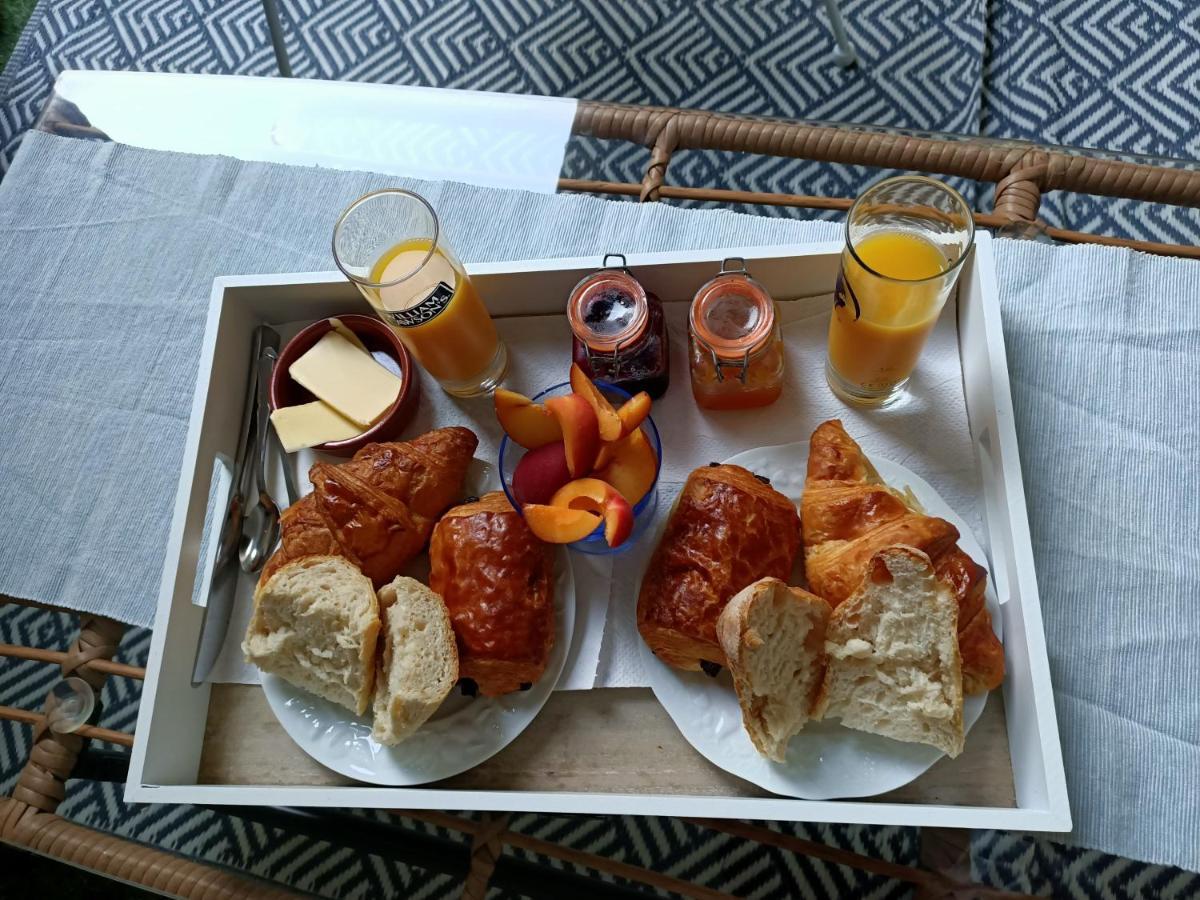 Aigues-Vives  La Cachette B&B 외부 사진